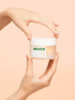 KLORANE Mascarilla Reparadora Manteca de Dátil - cabello seco. 150 Ml.