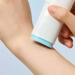 Skin1004 Madagascar Centella Hyalu-Cica Silky-Fit Sun Stick SPF50