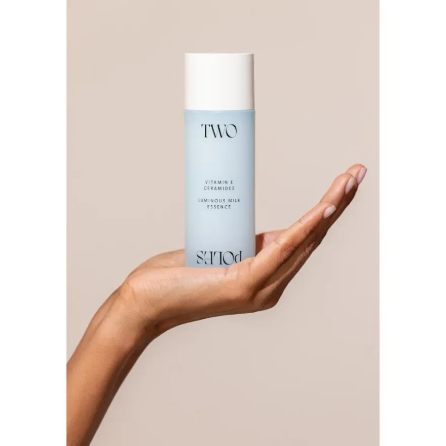 Two Poles Luminous Milk Essence 80 ml