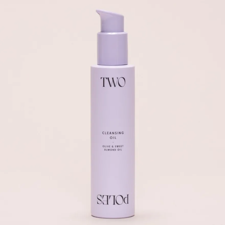 Two Poles Make up Cleansing Oil 150ml
