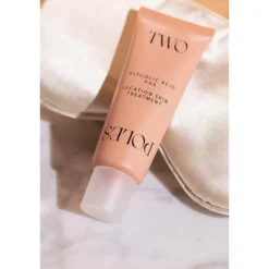 Two Poles Vacation Skin Treatment 40 ml
