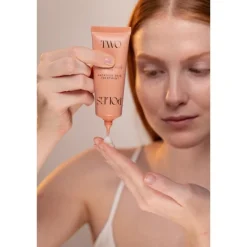 Two Poles Vacation Skin Treatment 40 ml